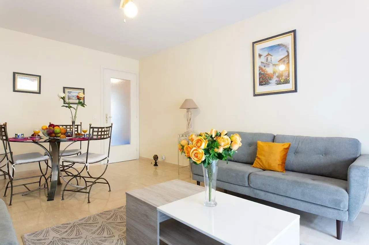 Palais Royal YourHostHelper Cannes Appartement