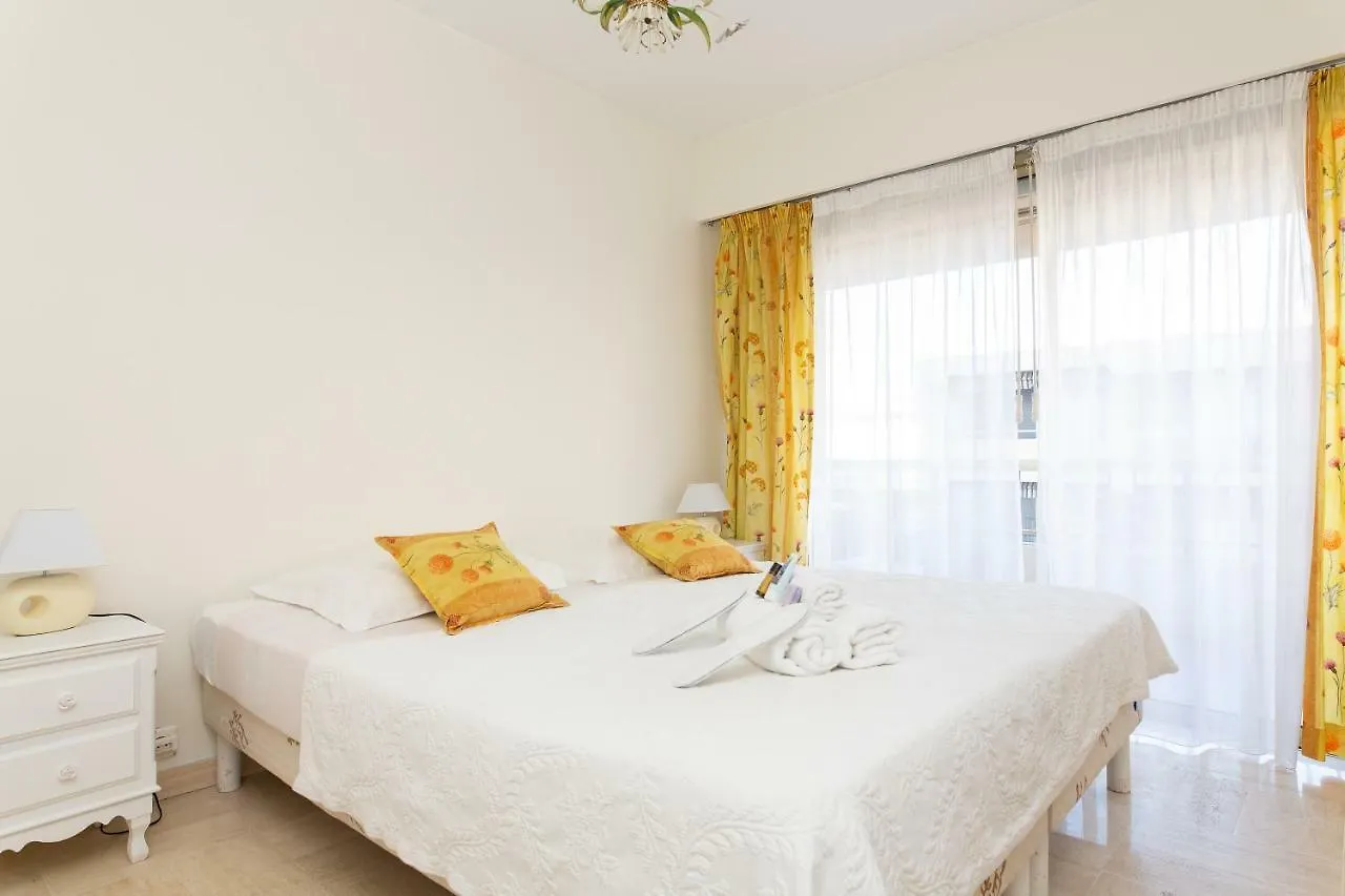 Appartement Palais Royal YourHostHelper Cannes